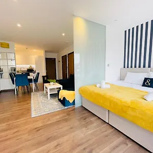 https://spacious-studio-apartment-luton-town-centre-free.cambridgehotelsuk.com